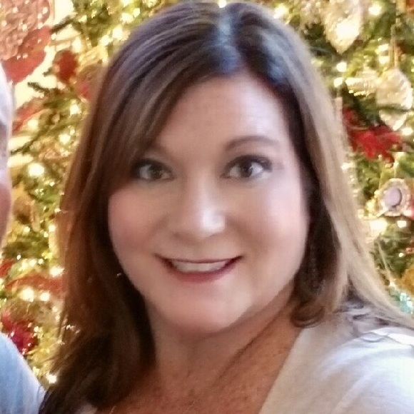 Meet your Posher, Ashley - Picture 1 of 1